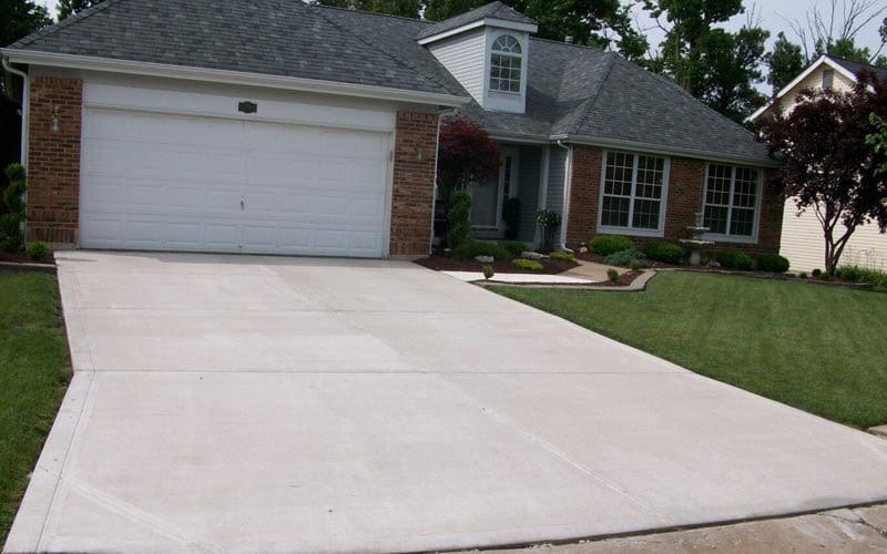 new concrete driveway Ofallon mo 110-2